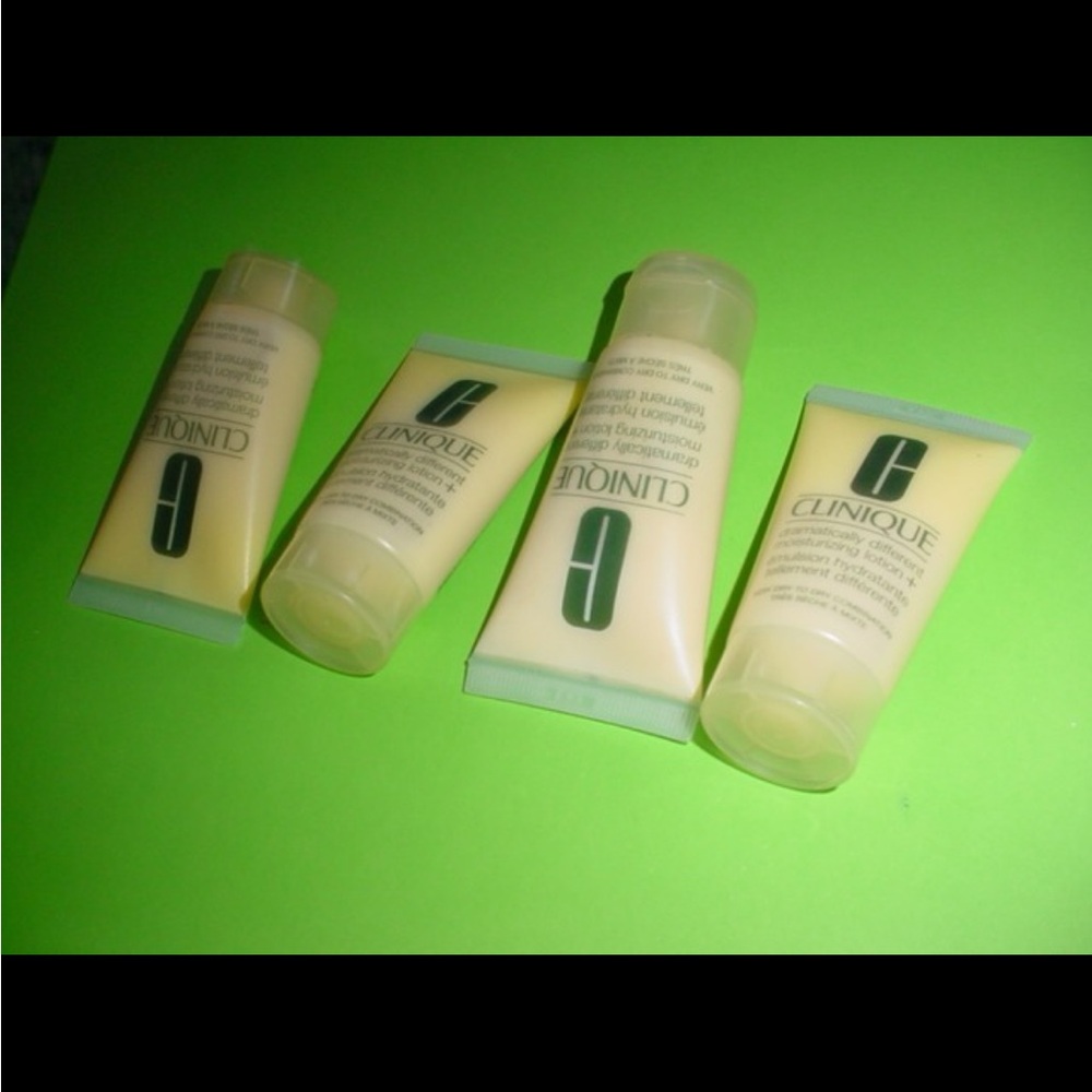 Clinique New Dramatically Different Moisturizing lotion + 4 fl oz